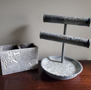 Bathroom accessories